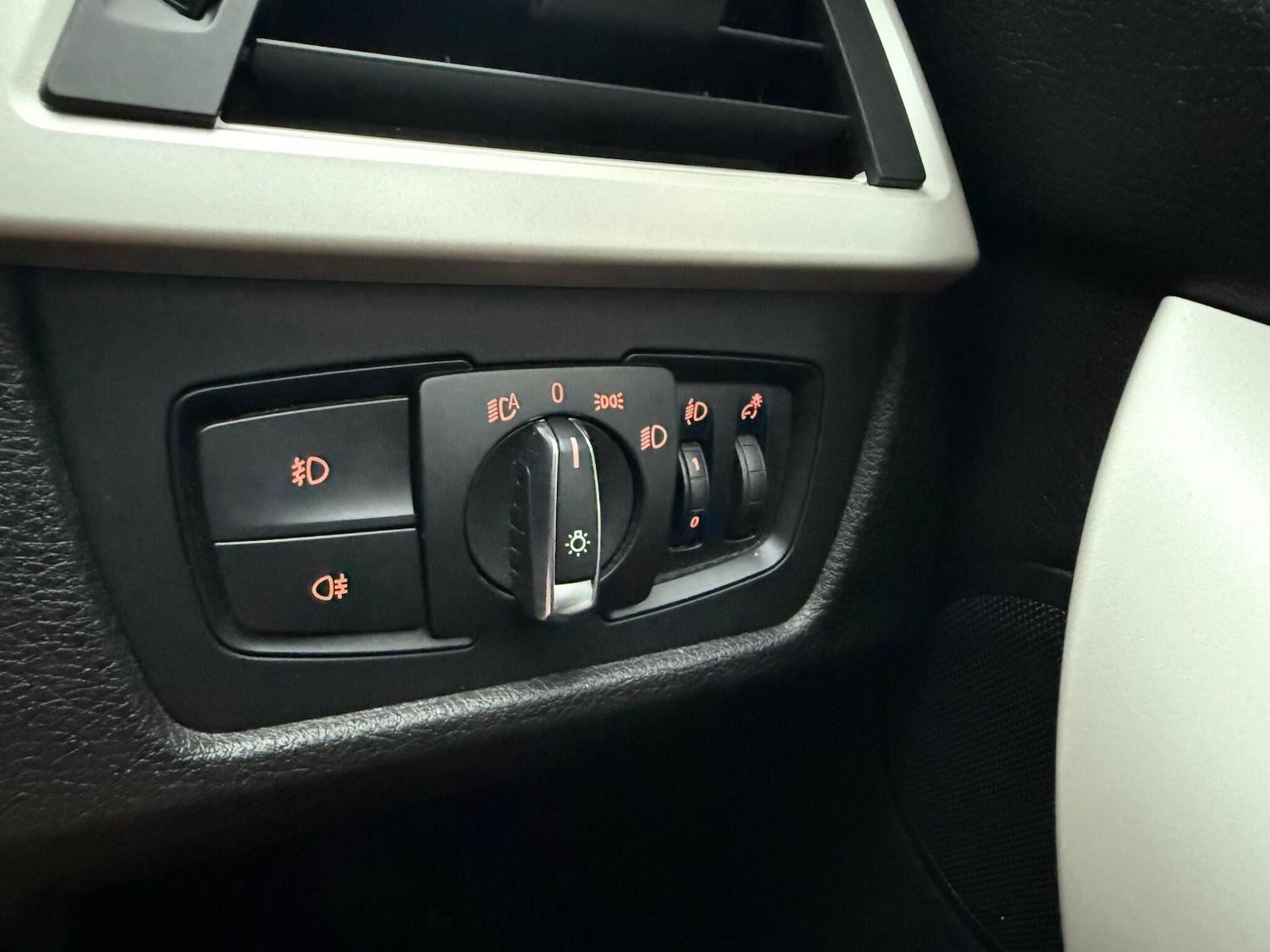 Used BMW 3 Series 2015 for sale - 77215725: Photo 45