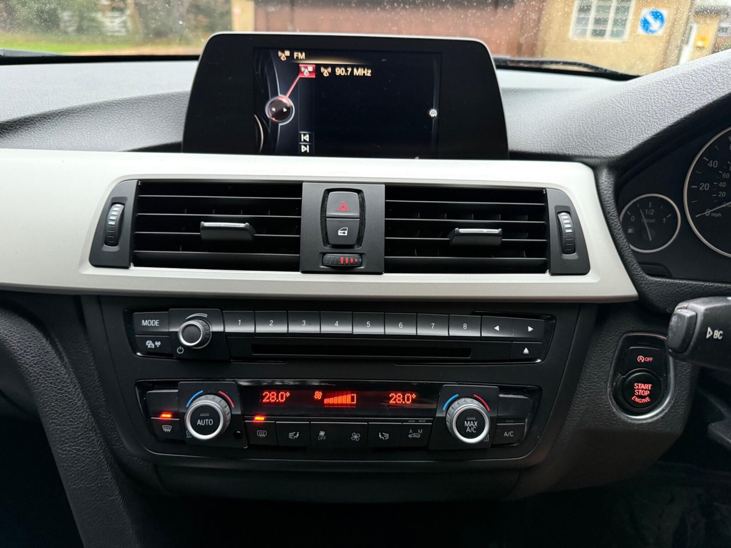 Used BMW 3 Series 2015 for sale - 77215725: Photo 46