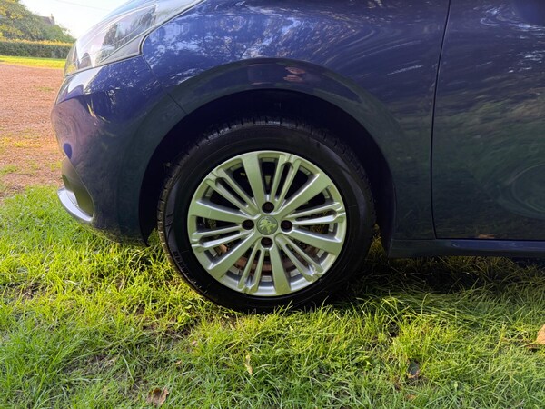 Used Peugeot 208 2017 for sale - 76026760: Photo 12