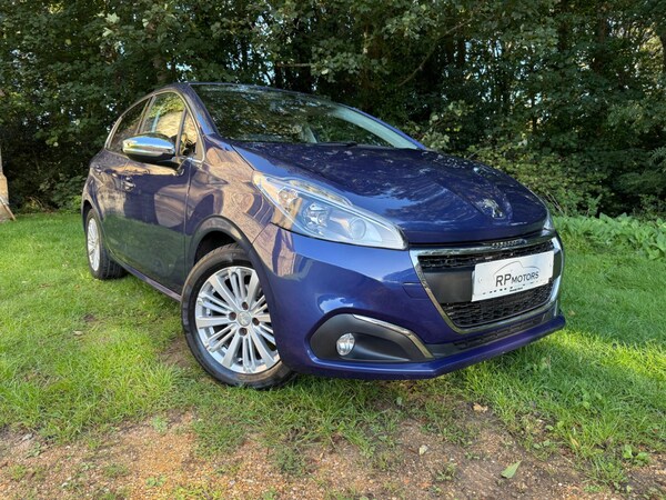 Used Peugeot 208 2017 for sale - 76026760: Photo 1