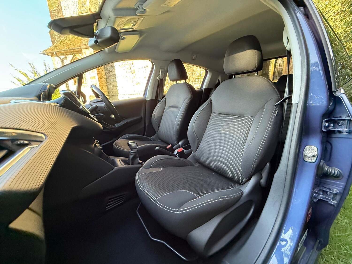 Used Peugeot 208 2017 for sale - 76026760: Photo 24