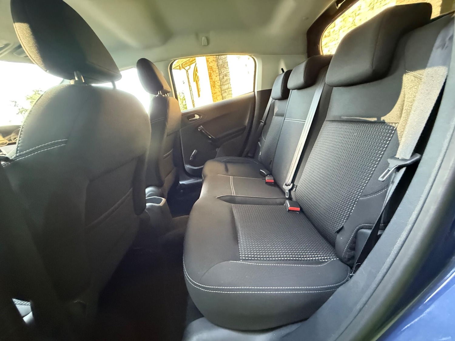 Used Peugeot 208 2017 for sale - 76026760: Photo 25