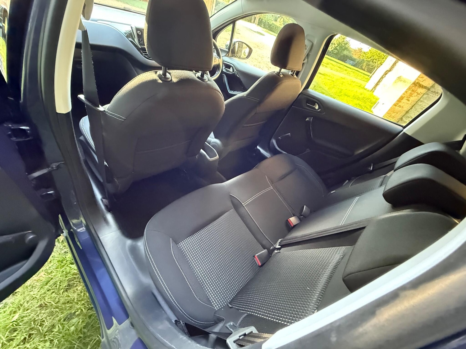 Used Peugeot 208 2017 for sale - 76026760: Photo 27