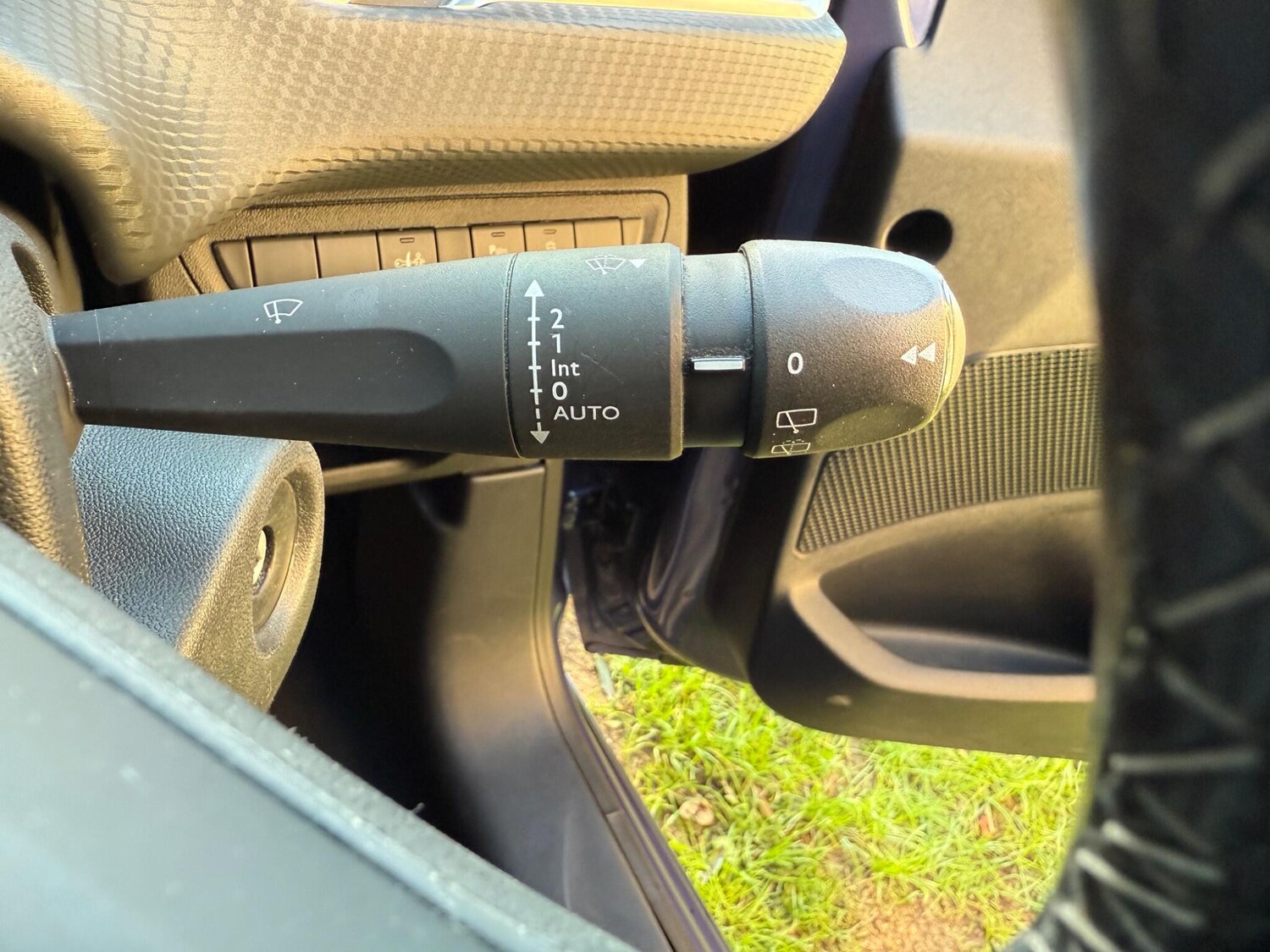 Used Peugeot 208 2017 for sale - 76026760: Photo 36