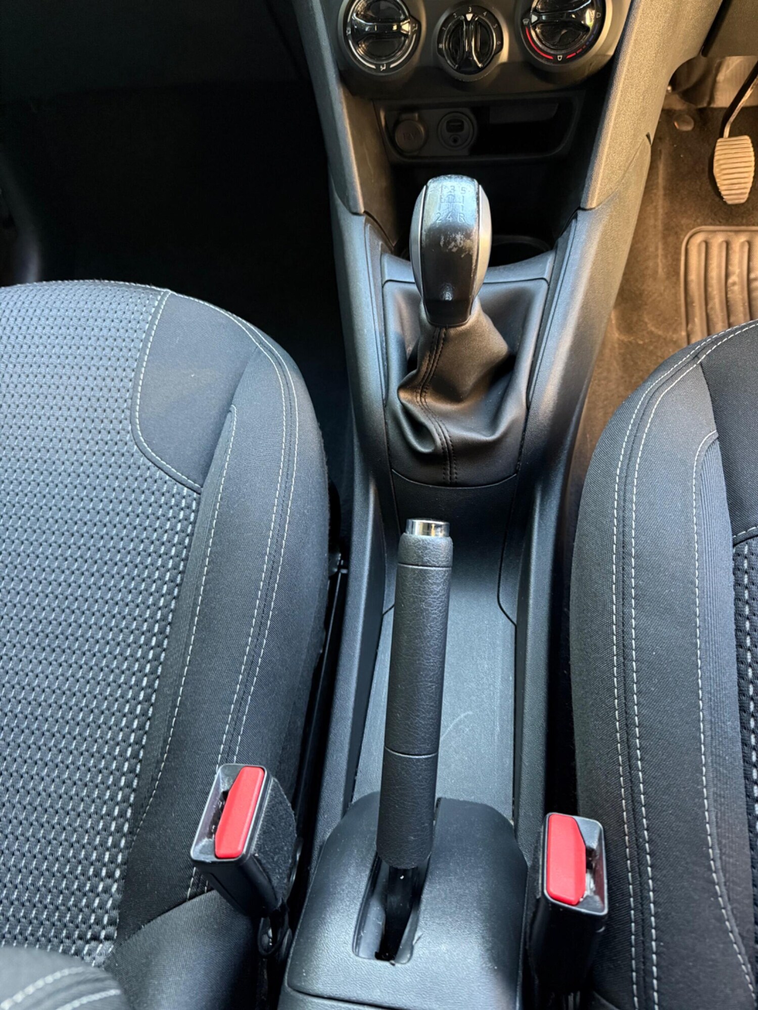 Used Peugeot 208 2017 for sale - 76026760: Photo 40