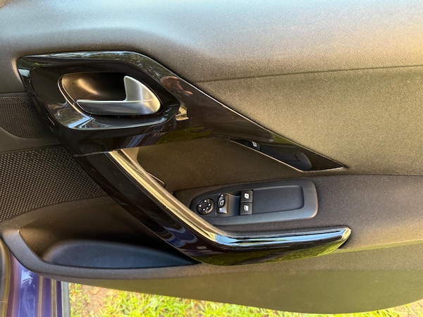 Used Peugeot 208 2017 for sale - 76026760: Photo 56