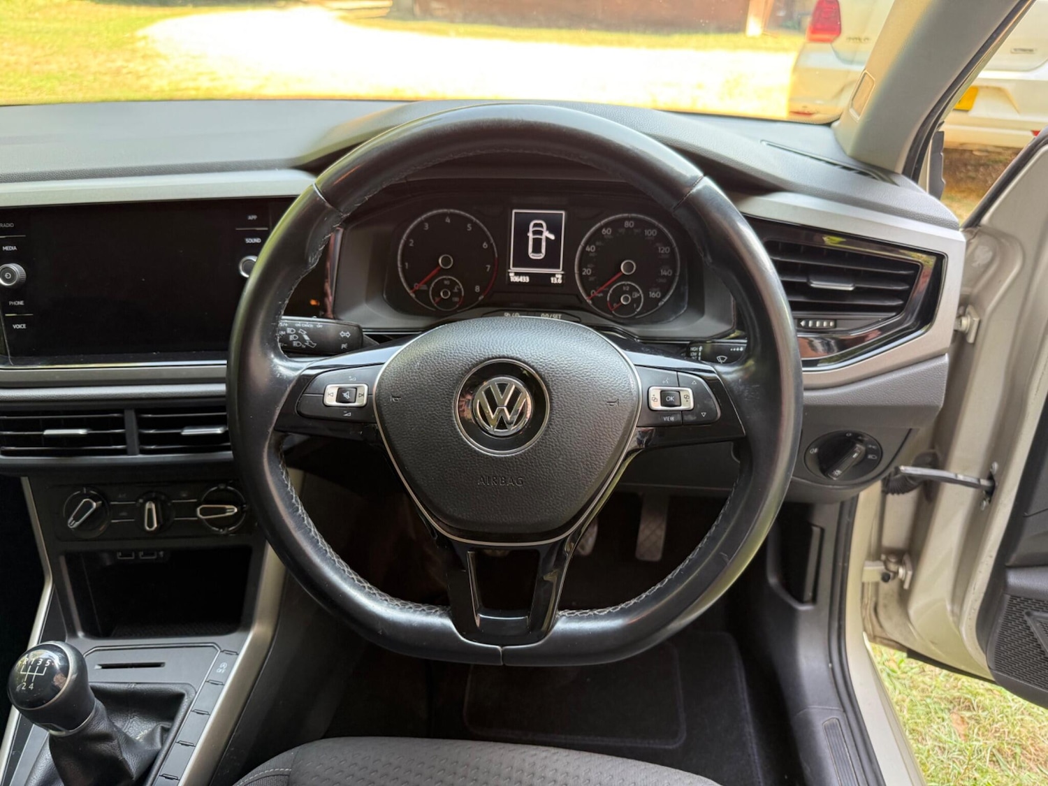 Vehicle 33