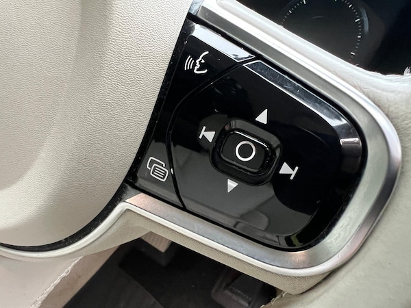Used Volvo XC90 2015 for sale - 76094947: Photo 54