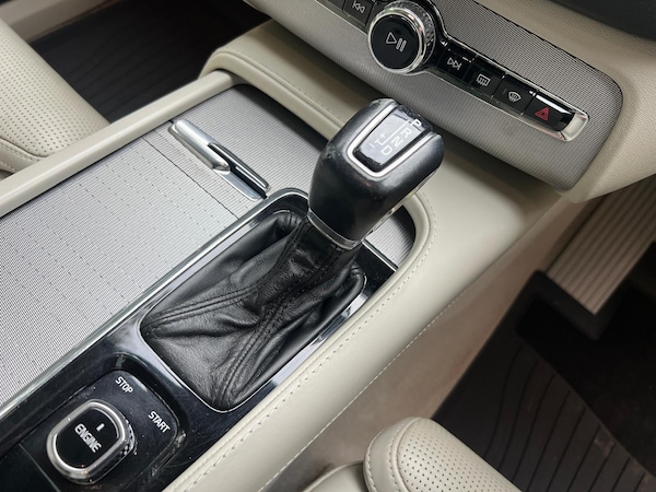 Used Volvo XC90 2015 for sale - 76094947: Photo 60
