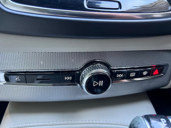 Used Volvo XC90 2015 for sale - 76094947: Photo 68