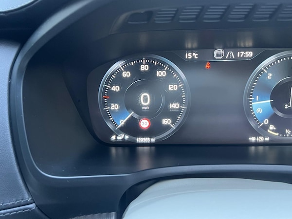 Used Volvo XC90 2015 for sale - 76094947: Photo 84