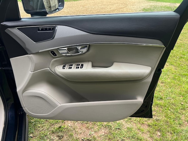 Used Volvo XC90 2015 for sale - 76094947: Photo 92