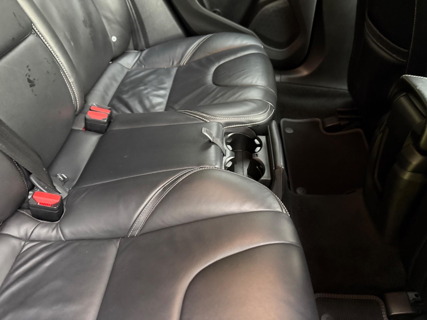 Used Volvo V40 2017 for sale - 76735415: Photo 30