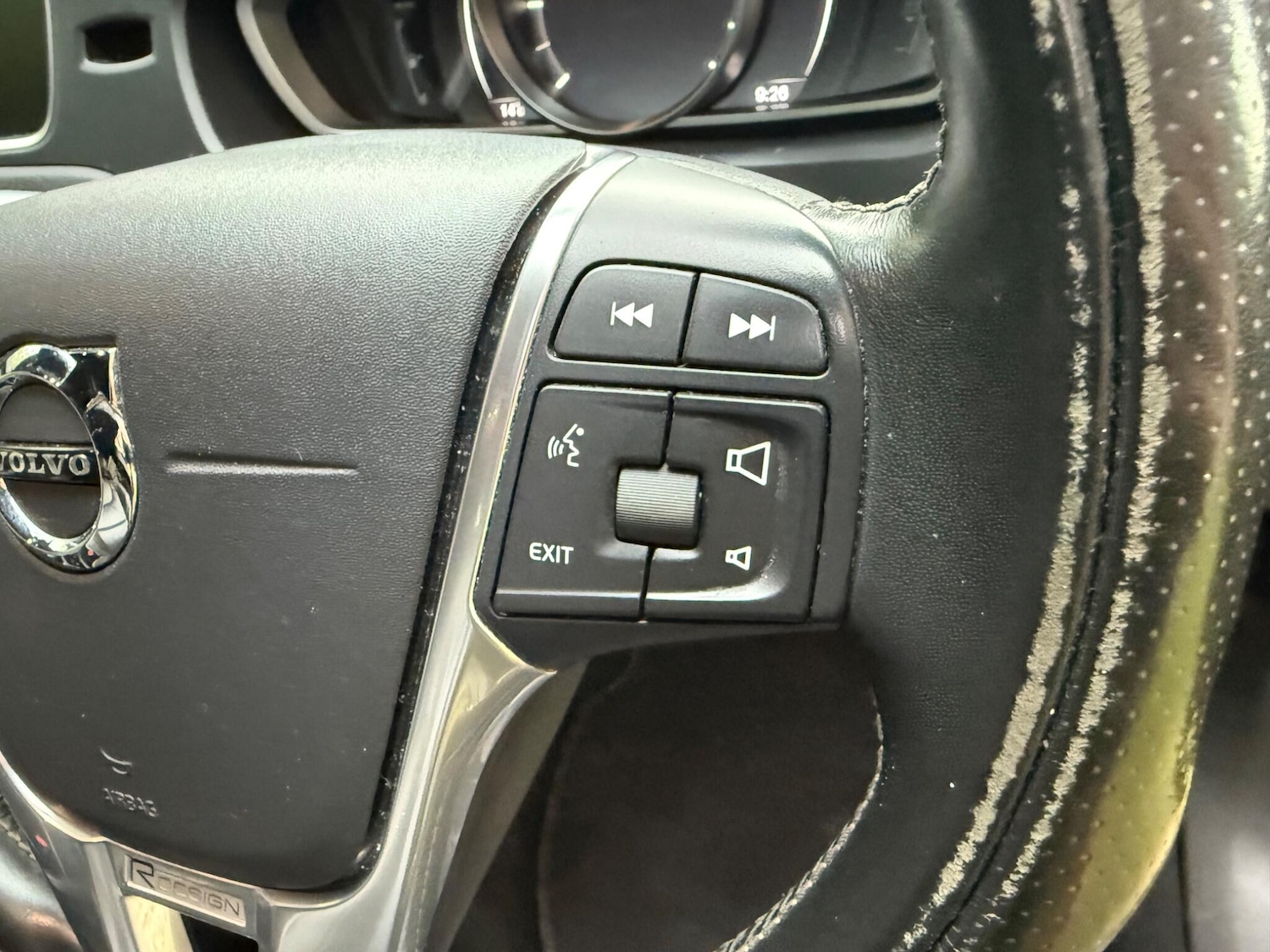 Used Volvo V40 2017 for sale - 76735415: Photo 35