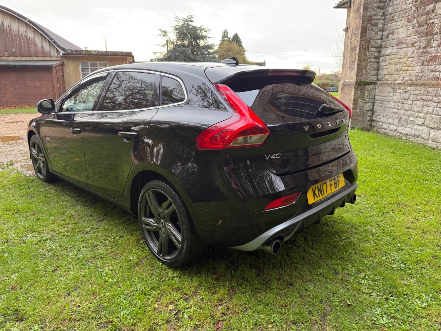 Used Volvo V40 2017 for sale - 76735415: Photo 4