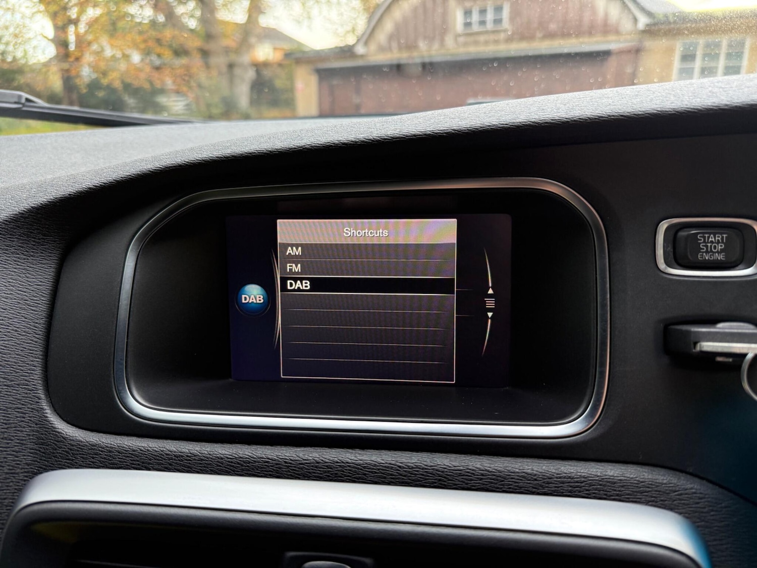 Used Volvo V40 2017 for sale - 76735415: Photo 52