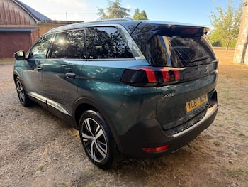 Used Peugeot 5008 2017 for sale - 79677469: Photo