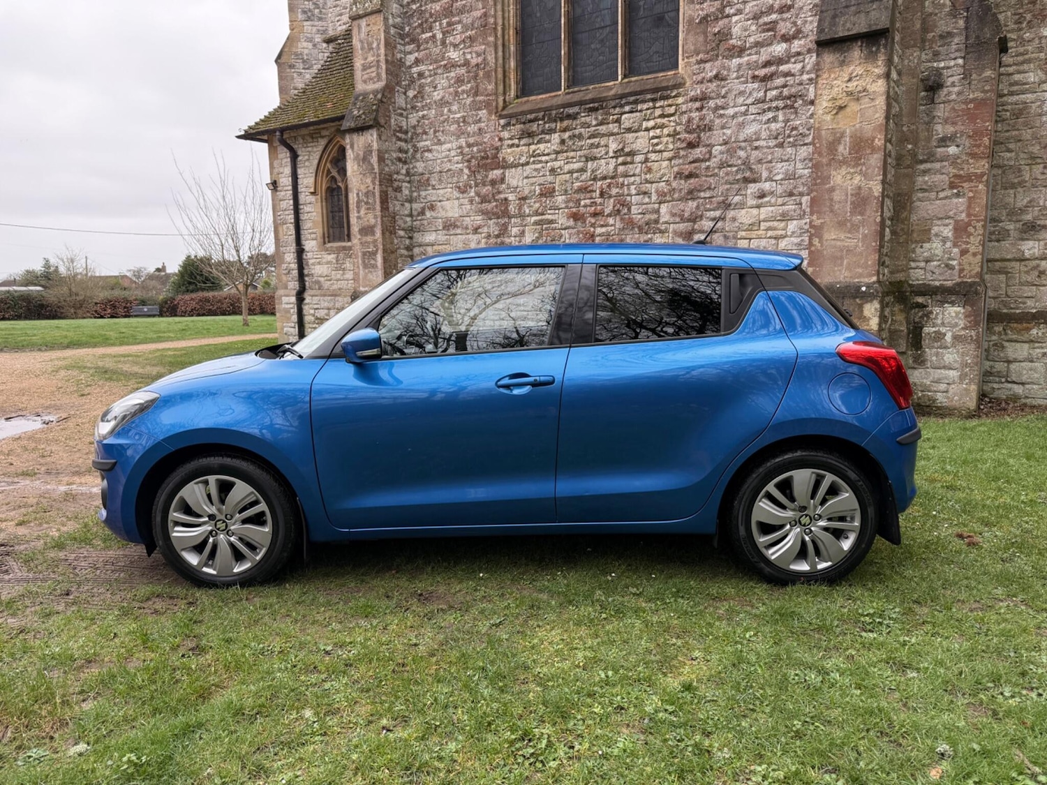 Used Suzuki Swift 2018 for sale - 77683209: Photo 5