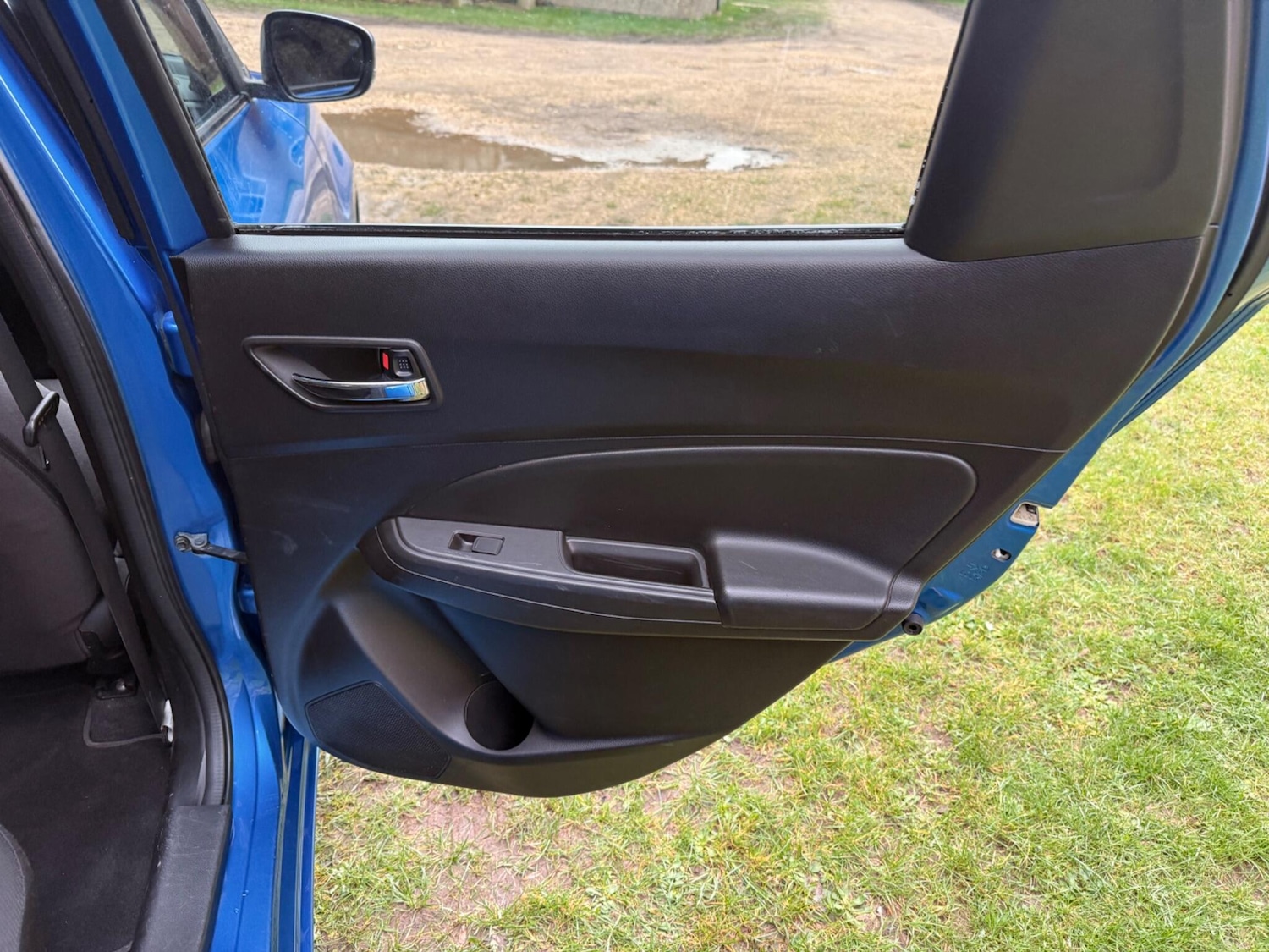 Used Suzuki Swift 2018 for sale - 77683209: Photo 52