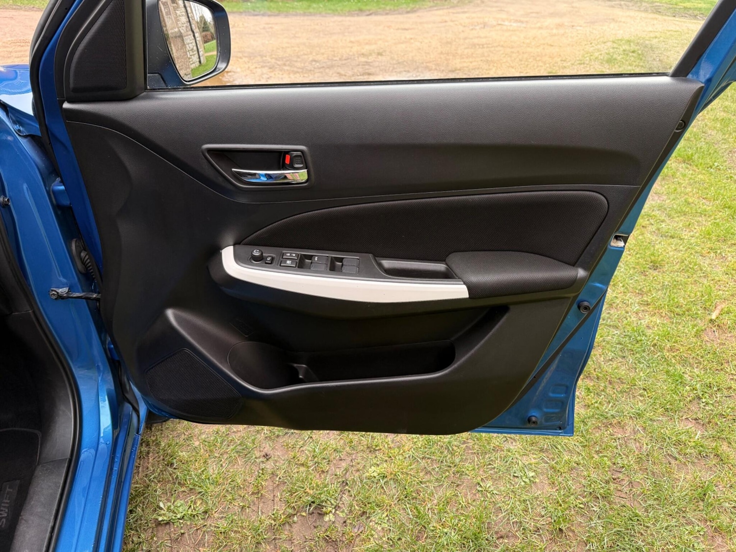 Used Suzuki Swift 2018 for sale - 77683209: Photo 53