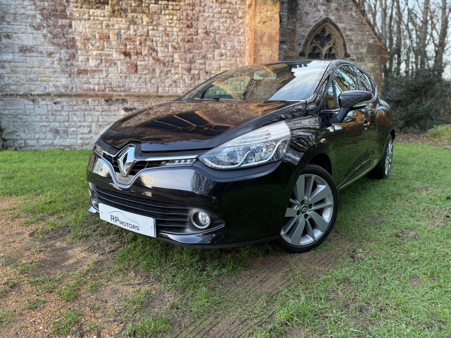 Used Renault Clio 2016 for sale - 76994632: Photo 2