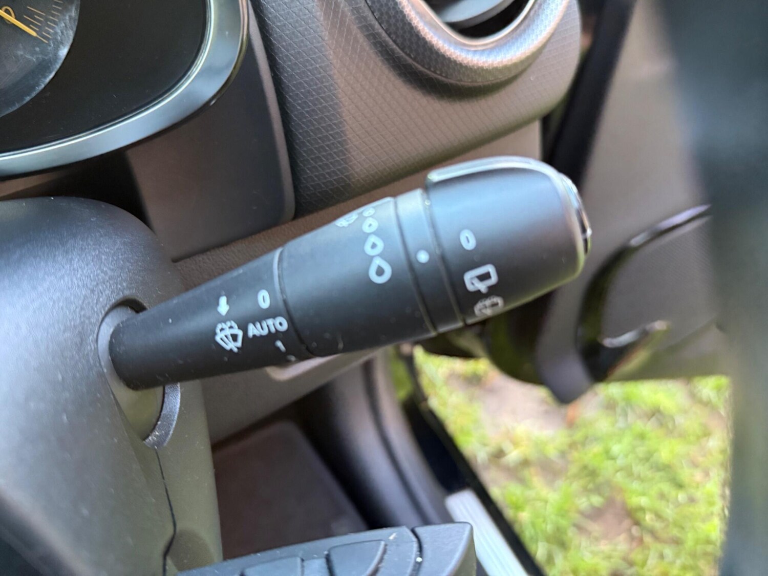 Used Renault Clio 2016 for sale - 76994632: Photo 37