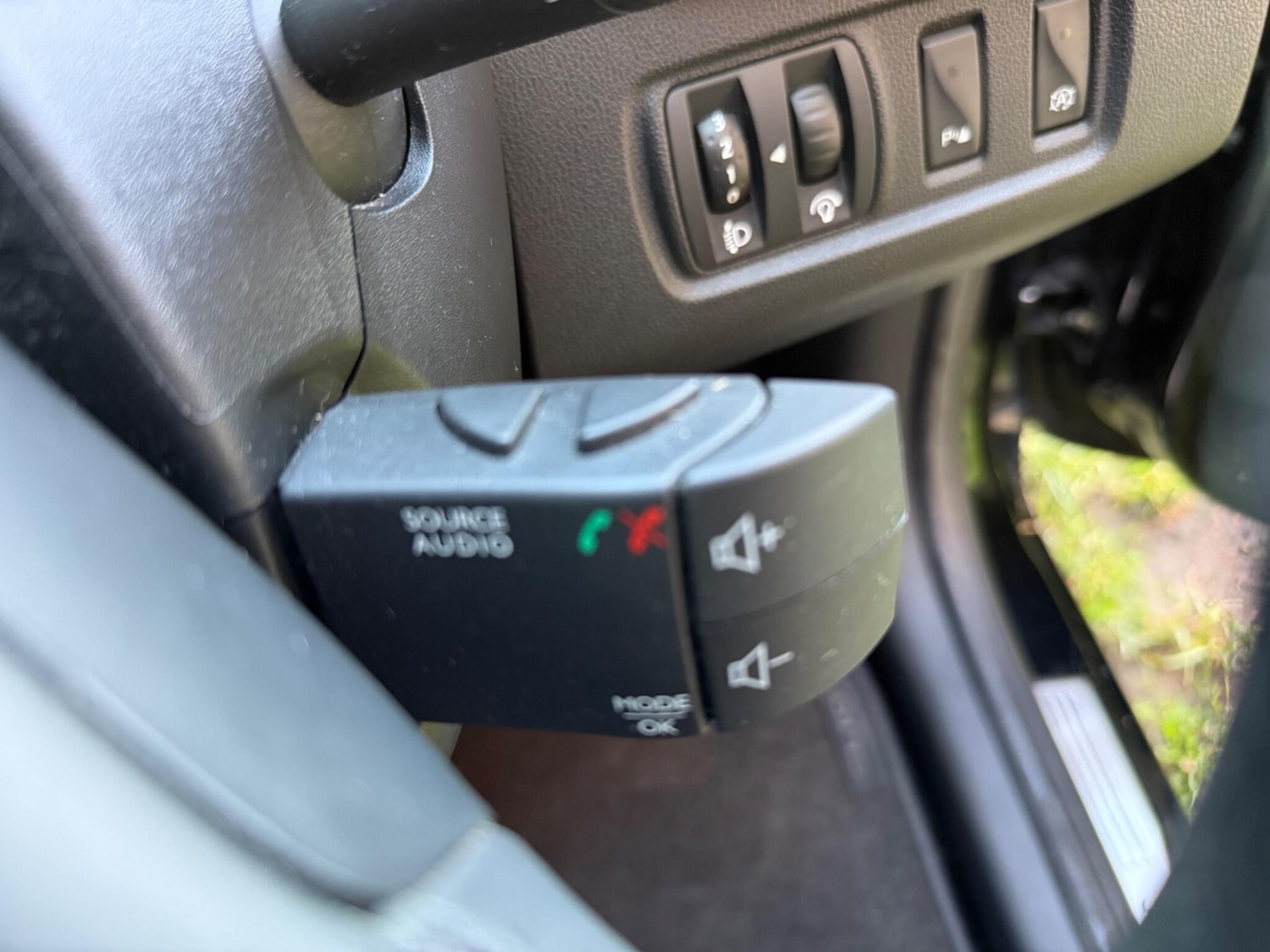 Used Renault Clio 2016 for sale - 76994632: Photo 39