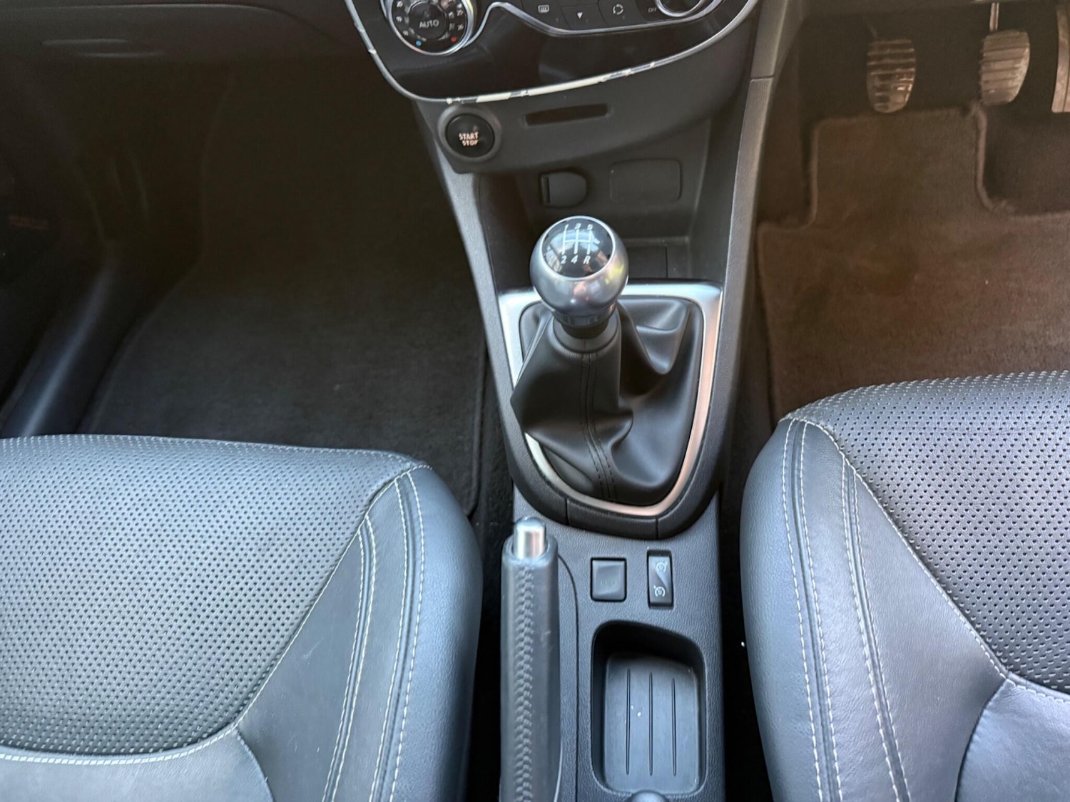 Used Renault Clio 2016 for sale - 76994632: Photo 41