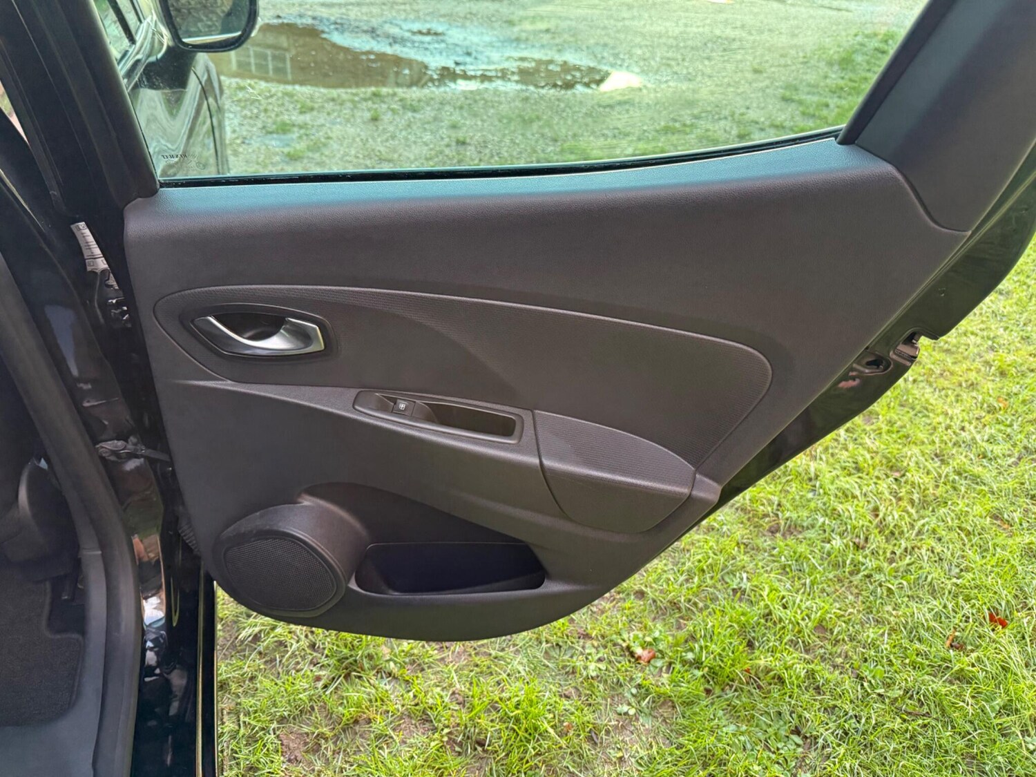 Used Renault Clio 2016 for sale - 76994632: Photo 47