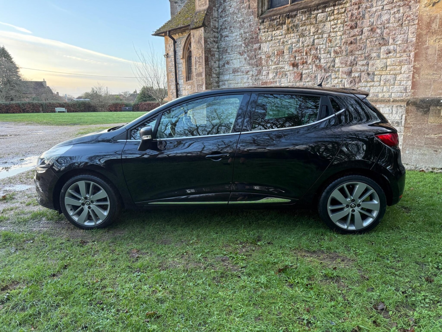 Used Renault Clio 2016 for sale - 76994632: Photo 6