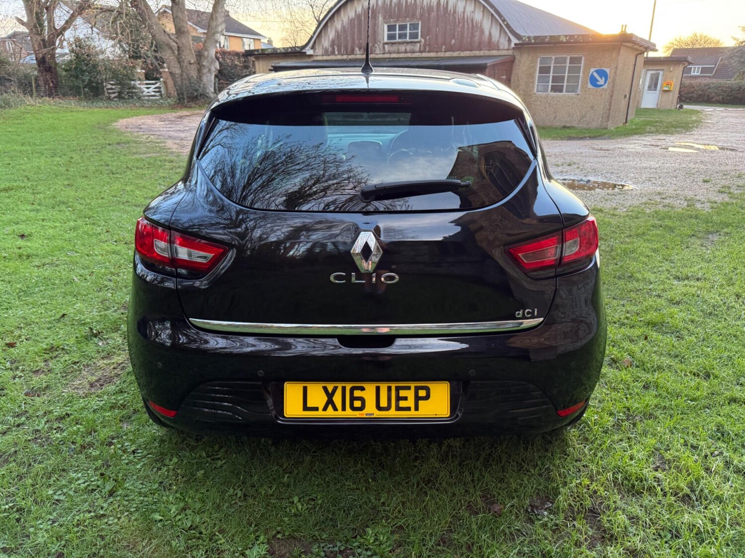 Used Renault Clio 2016 for sale - 76994632: Photo 7