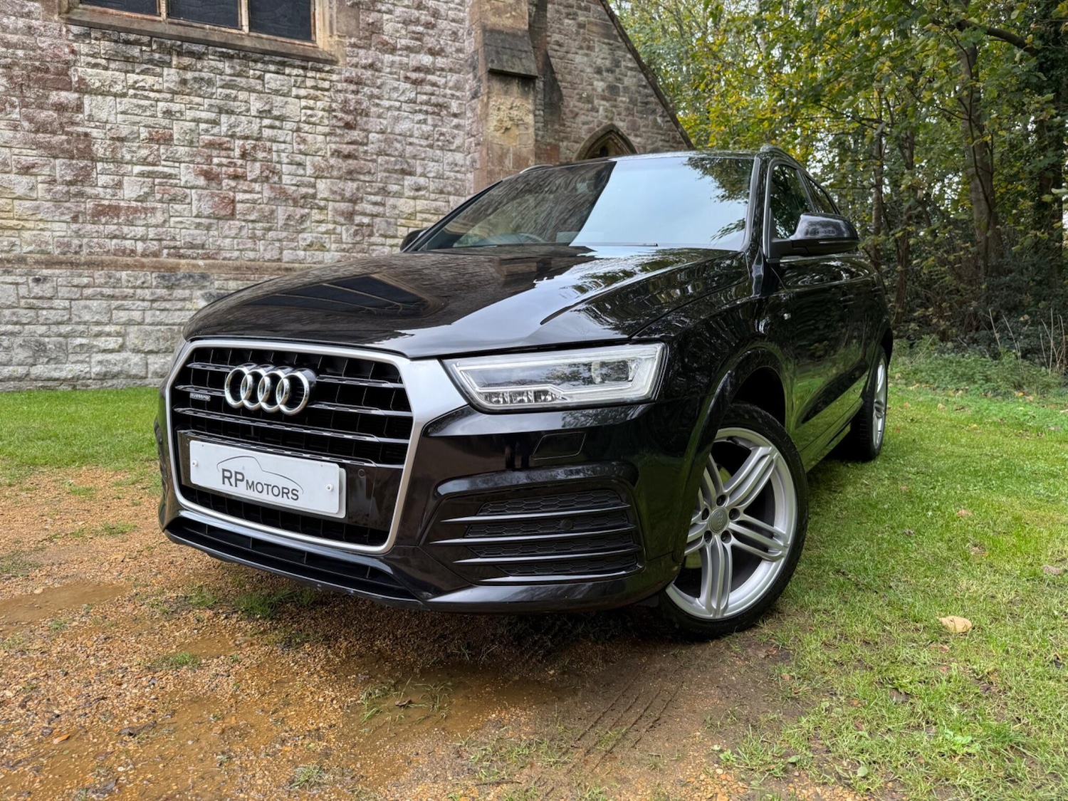 Used Audi Q3 2016 for sale - 76584876: Photo 2