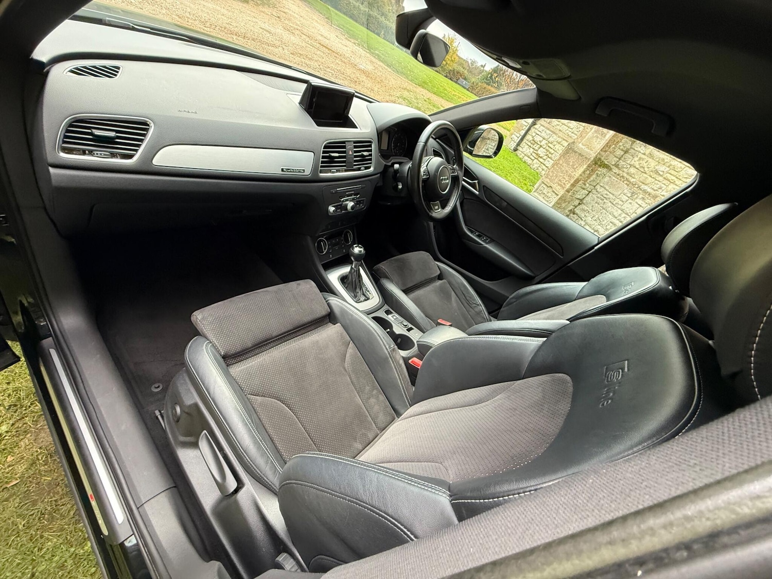 Used Audi Q3 2016 for sale - 76584876: Photo 21