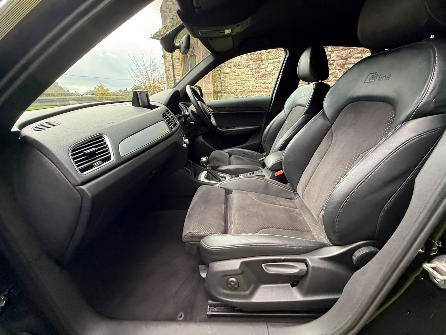 Used Audi Q3 2016 for sale - 76584876: Photo 22