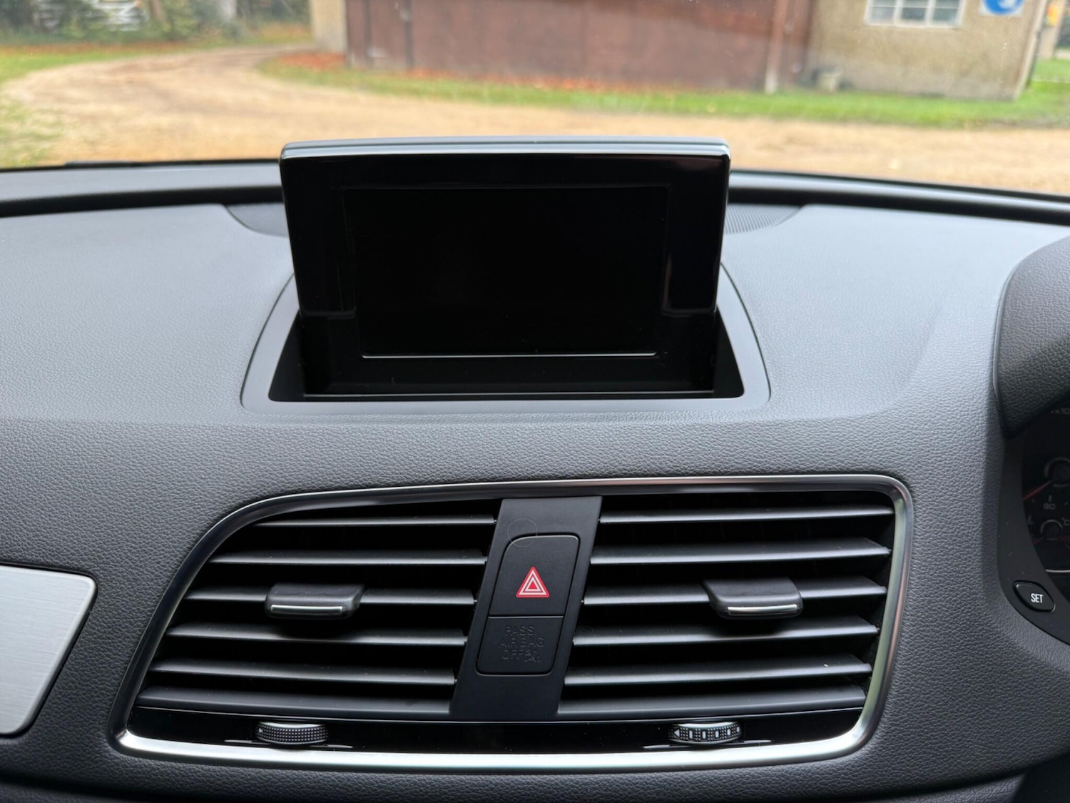 Used Audi Q3 2016 for sale - 76584876: Photo 40