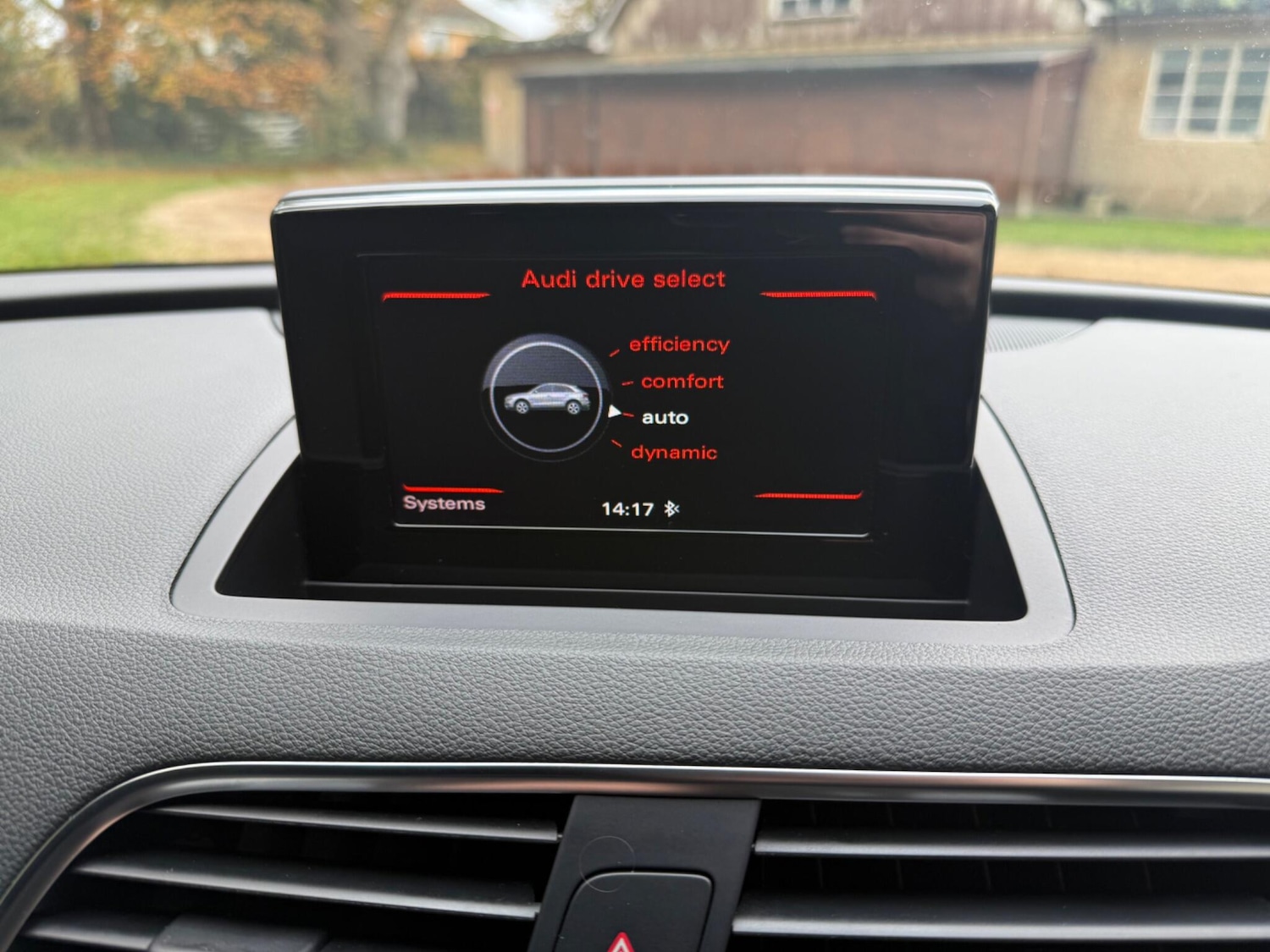 Used Audi Q3 2016 for sale - 76584876: Photo 53