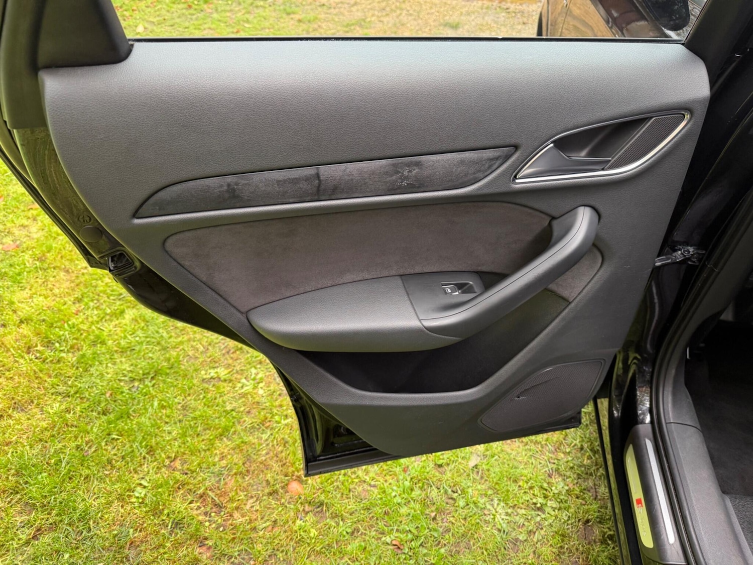 Used Audi Q3 2016 for sale - 76584876: Photo 58