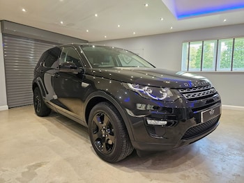 Used Land Rover Discovery Sport 2018 for sale - 75538374: Photo