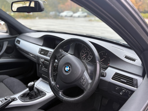 Used BMW 3 Series 2010 for sale - 76287910: Photo 10