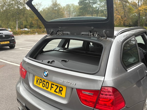 Used BMW 3 Series 2010 for sale - 76287910: Photo 9