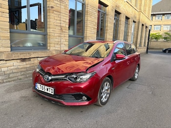 Used Toyota Auris 2015 for sale - 78694313: Photo