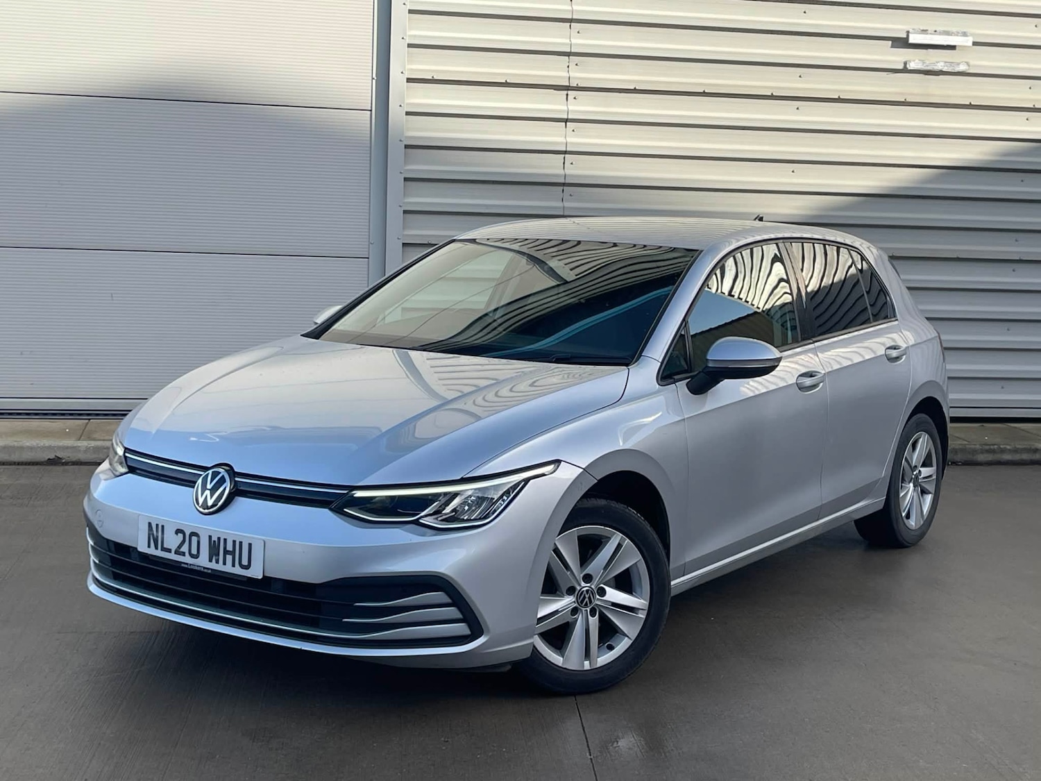 Used Volkswagen Golf 2020 for sale - 77657433: Photo 2