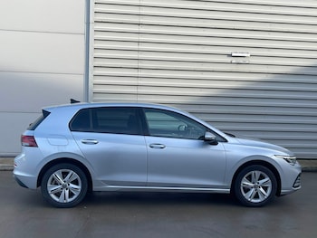 Used Volkswagen Golf 2020 for sale - 77657433: Photo