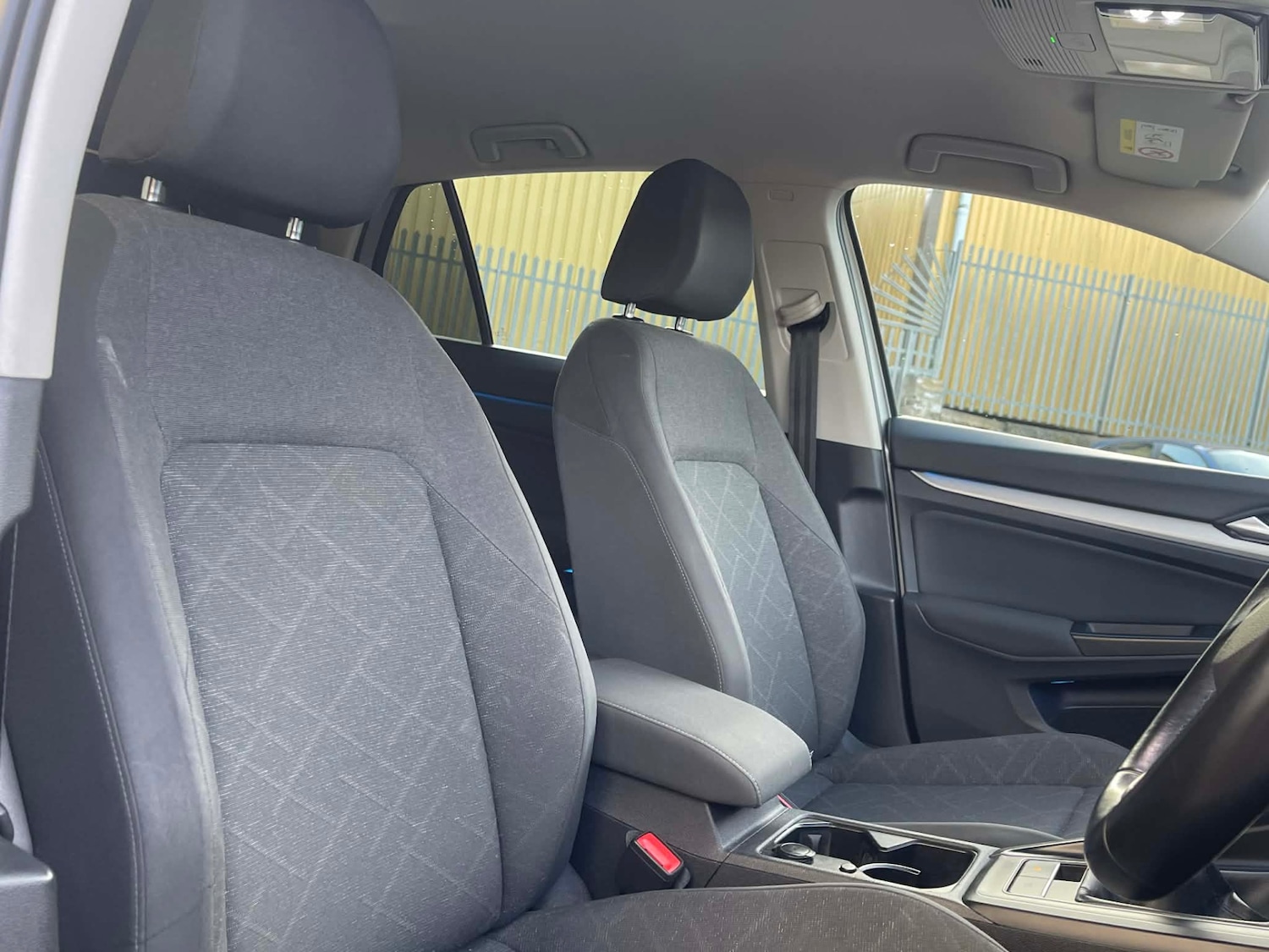 Used Volkswagen Golf 2020 for sale - 77657433: Photo 8