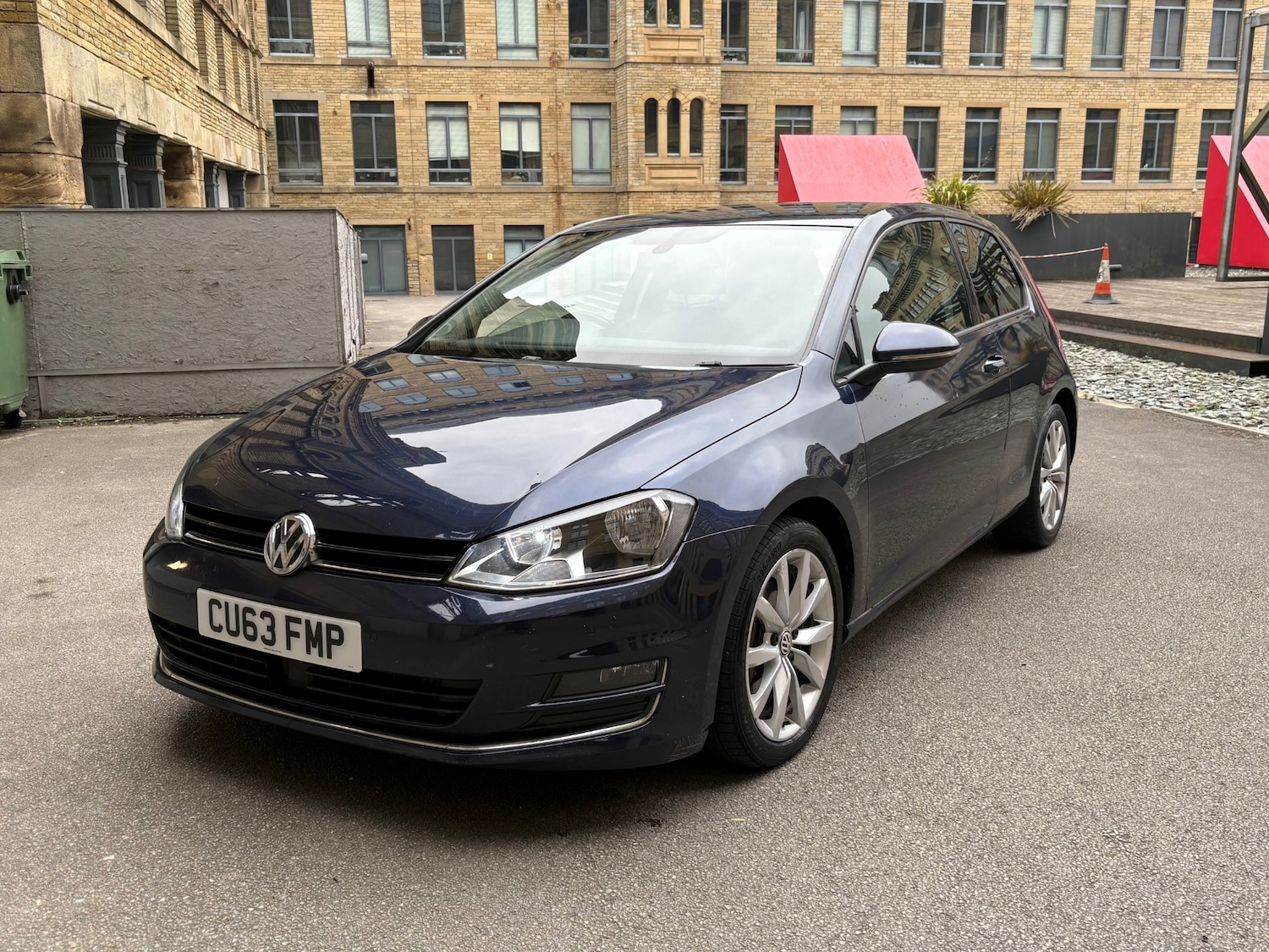 Used Volkswagen Golf 2013 for sale - 76162651: Photo 3