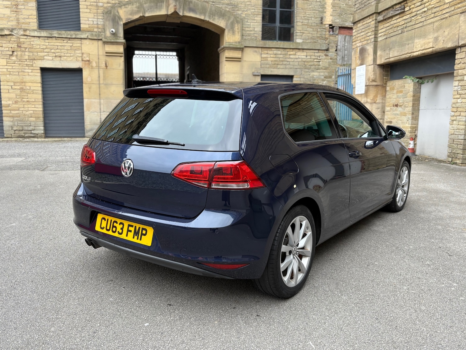 Used Volkswagen Golf 2013 for sale - 76162651: Photo 8