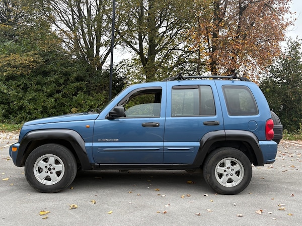 Used Jeep Cherokee 2003 for sale - 76312491: Photo 5