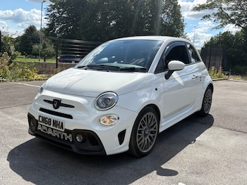 Used Abarth 595 2018 for sale - 75457624: Photo