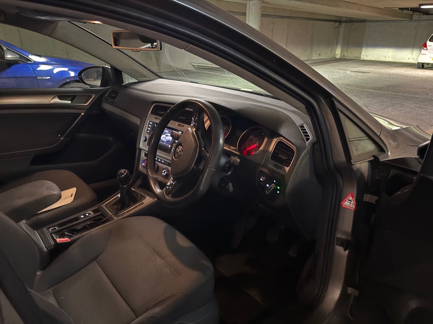 Used Volkswagen Golf 2014 for sale - 77007900: Photo 3