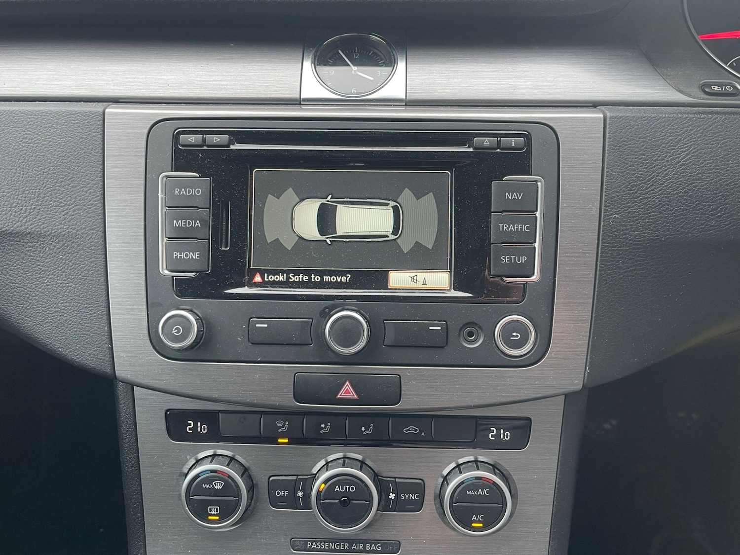 Used Volkswagen Passat 2013 for sale - 77563419: Photo 12